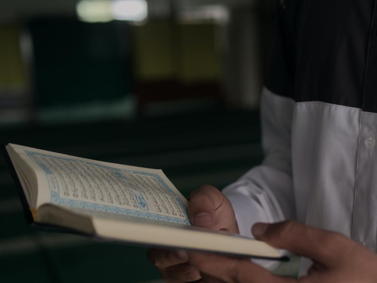 Status Hadis Membaca 10 Ayat Surah Al Baqarah Akan Dijauhkan Dari Syaitan